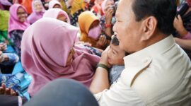 Menteri Pertahanan (Menhan) Prabowo Subianto Menghibahkan sumur bor di Kabupaten Gunung Kidul, Yogyakarta. (Dok. Tim Media Prabowo)

