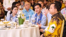 Cawapres nomor urut 2 Gibran Rakabuming Rakasaat menghadiri perayaan Natal DPD Golkar Sulawesi Utara di Sutan Raja Hotel and Convention Manado. (Dok. Tim Media Prabowo-Gibran)