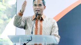 Ketua Umum Kamar Dagang dan Industri Indonesia, Anindya Bakrie. (Instagram.com @Anindya Bakrie)

